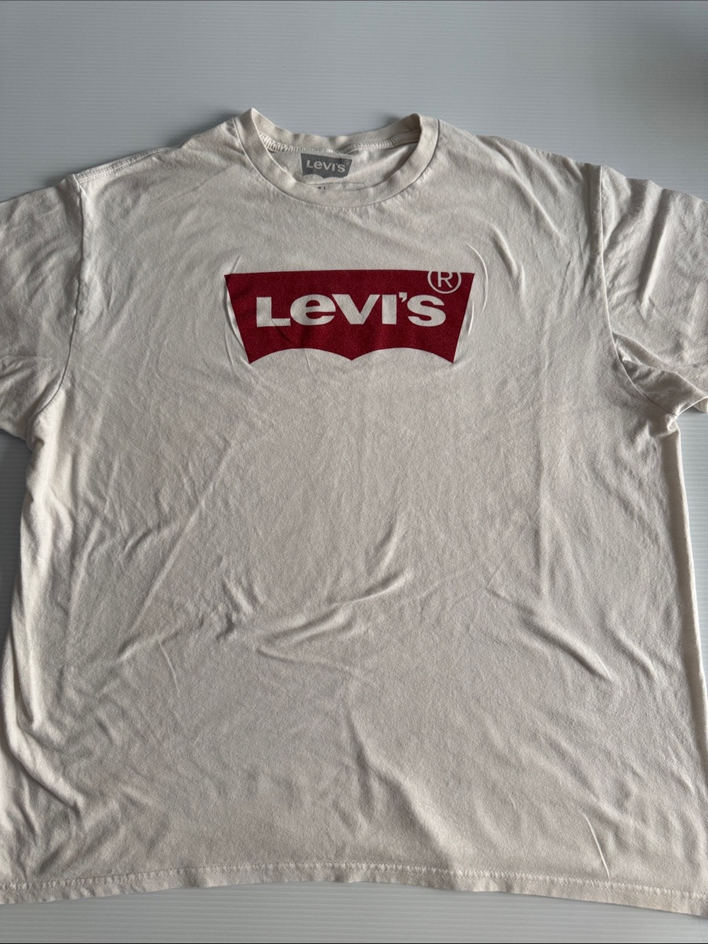 Levi's Men's off white Short Sleeve Tee xl